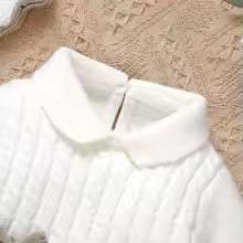 Barboteuse fille détail tricot col