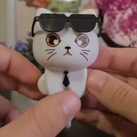 crochet mural gifs montrant les lunettes qui se baisse et se lèvent